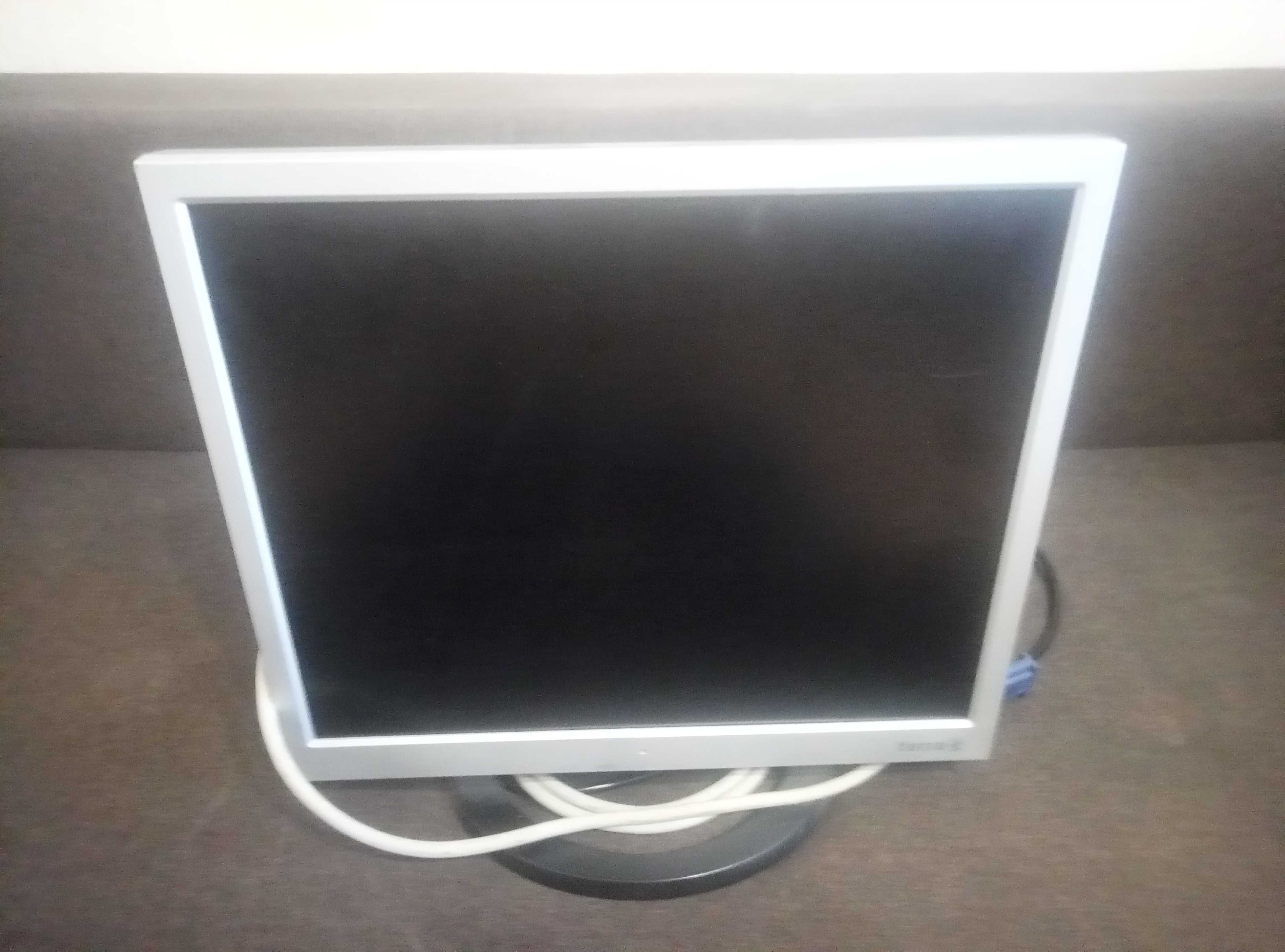 Монітор Terra LCD 4219
