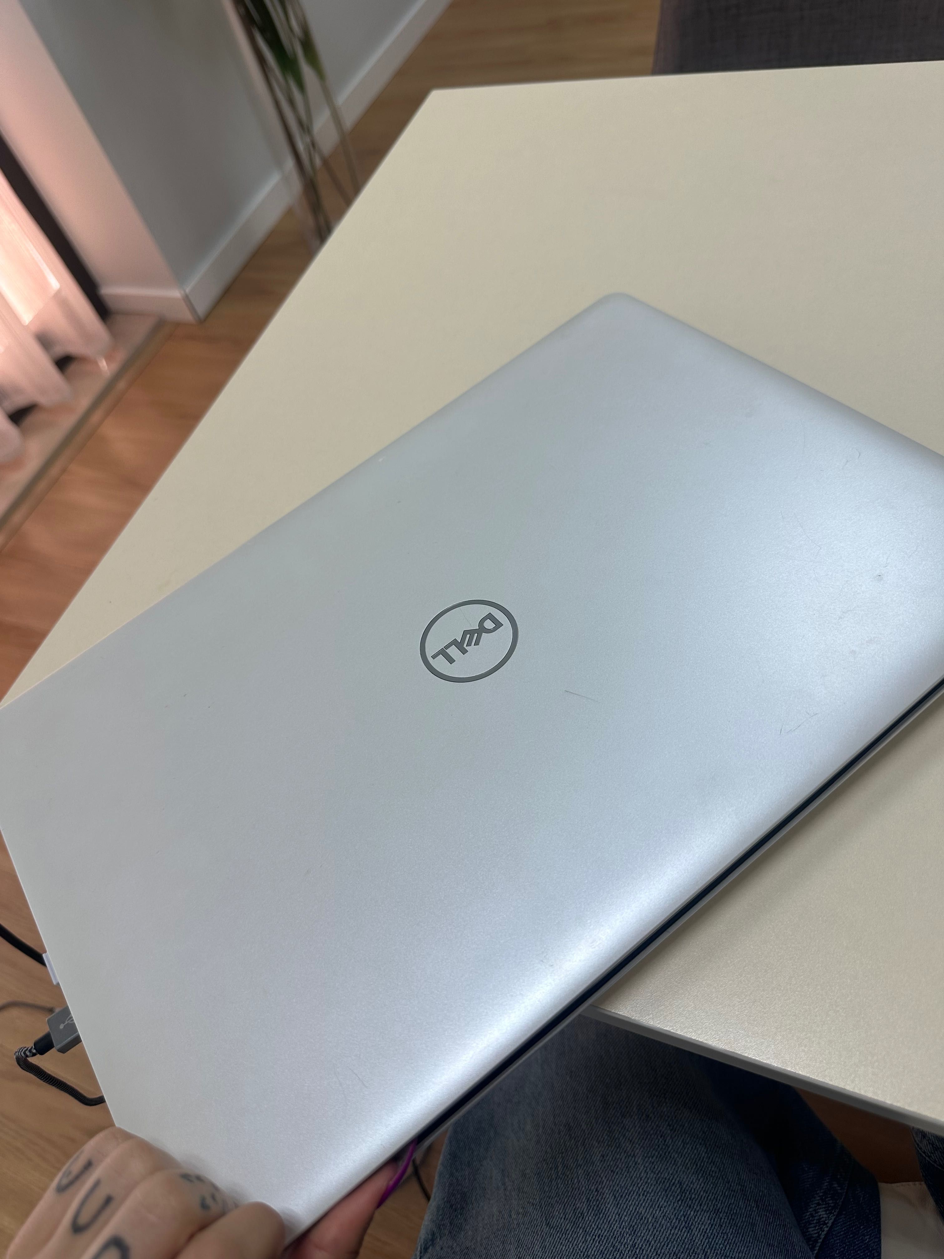 Notebook Dell i3 7th Gen