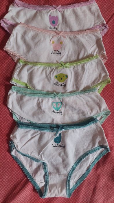 Продам  детские трусы.