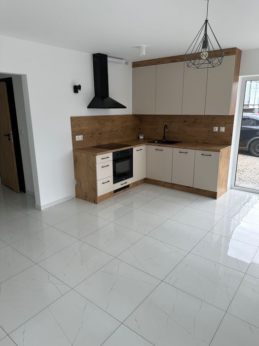 Wynajmę mieszkanie 3-pokoje parter miejs.parkin.nowe budow.Promenada