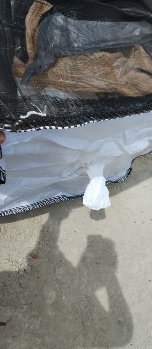 Big bags em rede e com válvula de descarga. 95x95x120cm