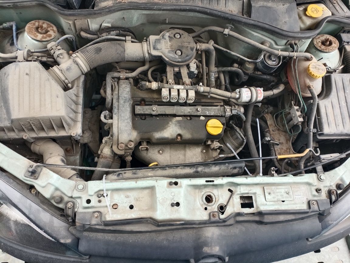 Opel Corsa C 1.2 16v LPG.2002r.Uszkodzony wysprzeglikCałość lub części