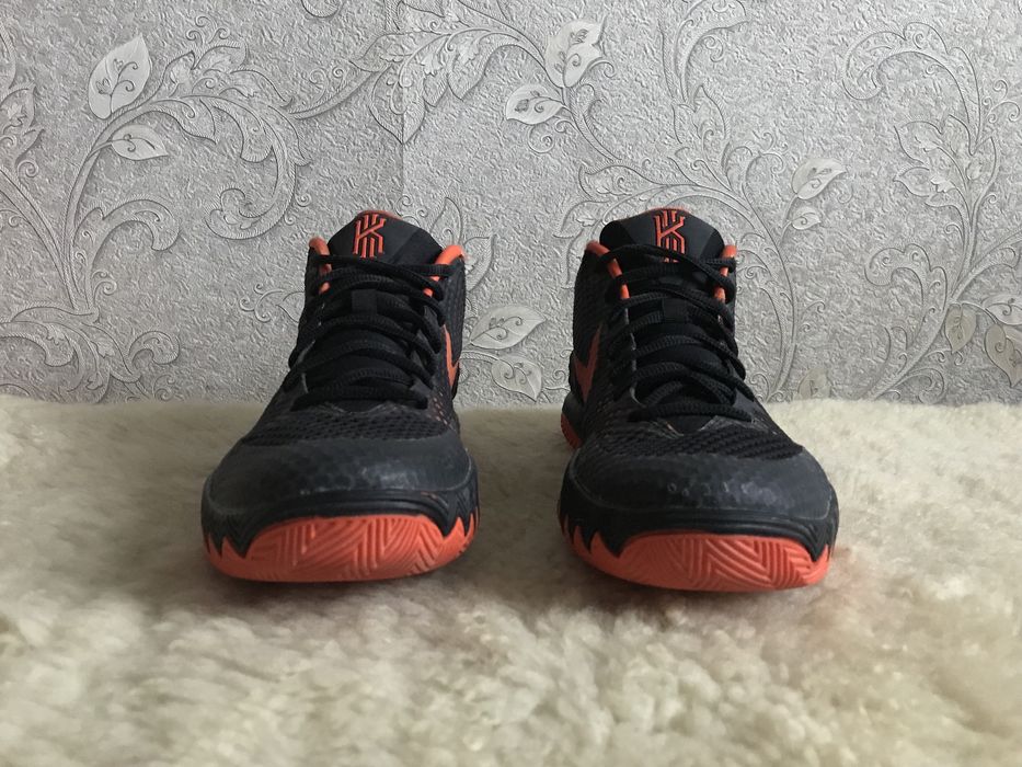 Оригінал! Кросівки Nike Kyrie баскетбол волейбол 41 40,5 40 41 26 25