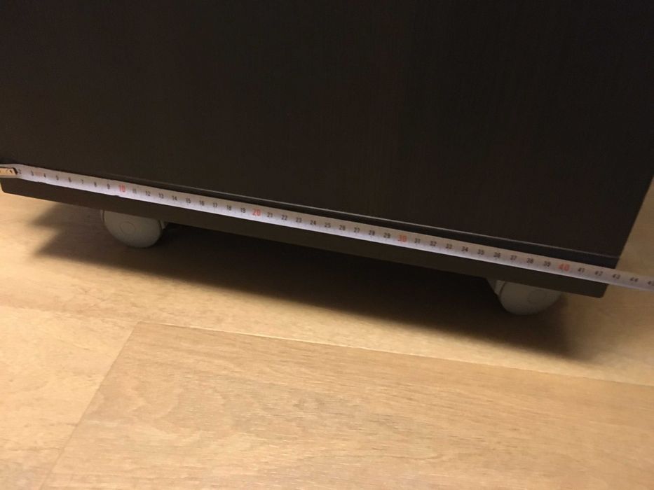 Szafka nocna lub pod biurko, na kółkach, z szufladami