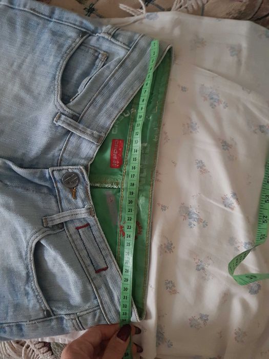 Брюки джинсовые в отличном состоянии