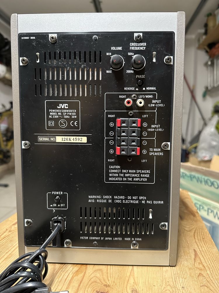 JVC Zestaw Kina Domowego RX-E100 / XV-E100SL / SP-PW100
