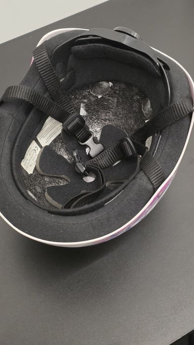 Kask na rower, rolki, hulajnoge