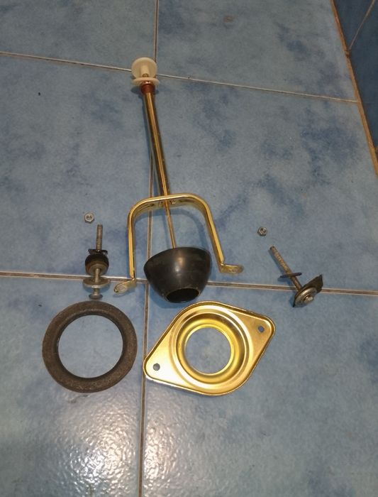 Сливной механизм для унитаза