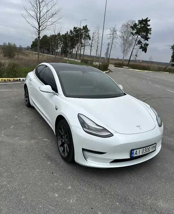 Tesla Model 3 2019