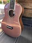 Укулеле Fender Zuma Concert в новом состоянии