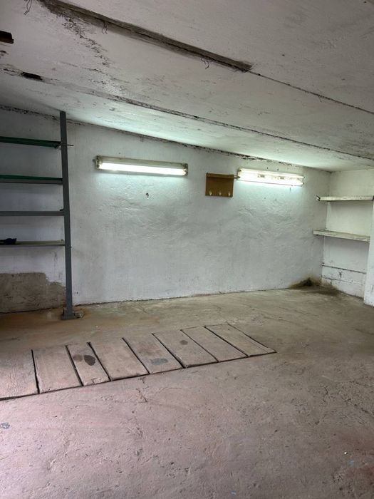 Ваш практичний гараж тут - просторий, з документами