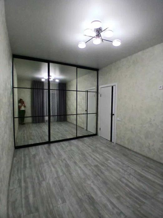 1к Кадорр сити Краснова Жемчужина 4 этаж Торг