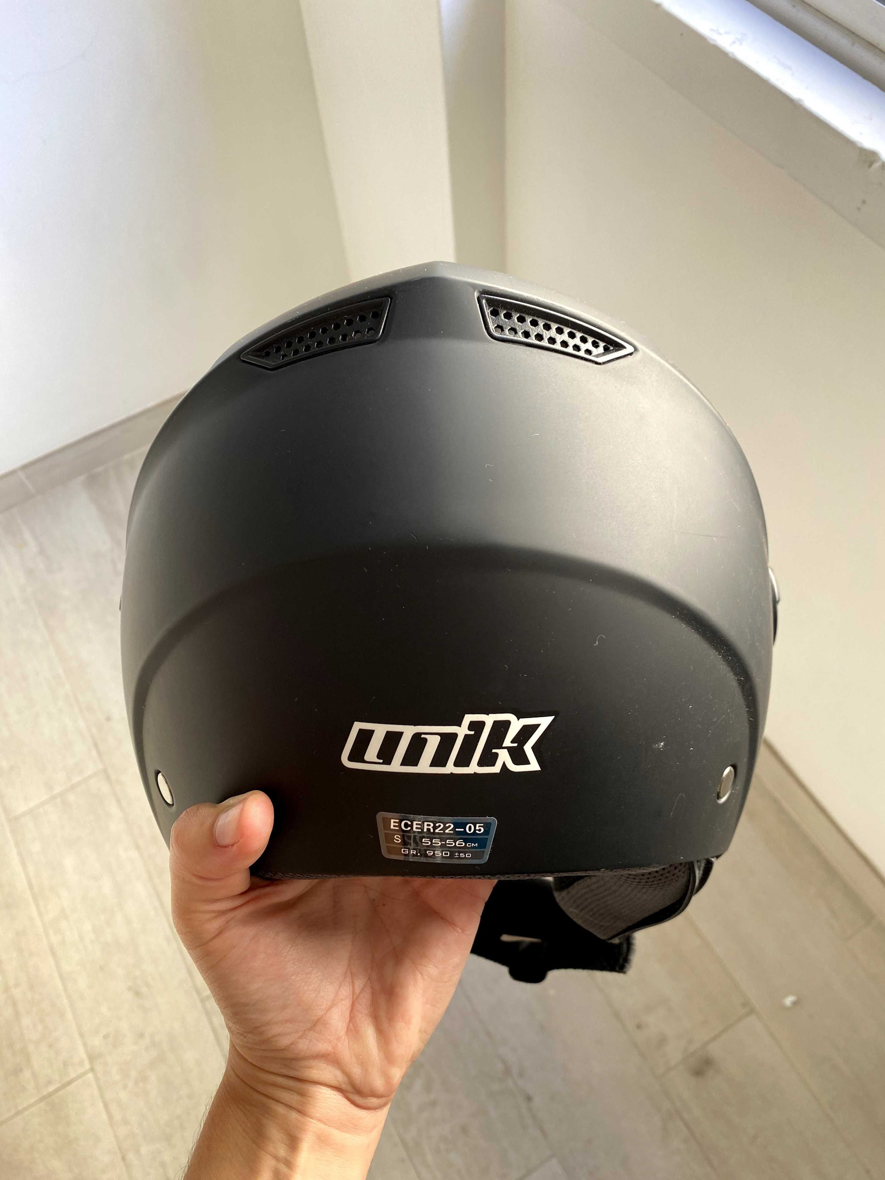 Capacete UNIK Tamanho S + luvas