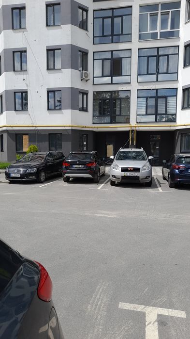 ТЕРМІНОВО Продаж комерційного фасадного приміщення