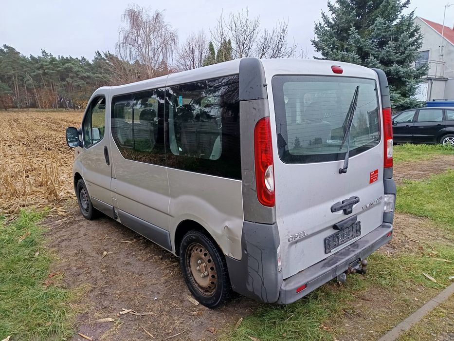 Opel Vivaro Klima 9 osobowy z Niemiec
