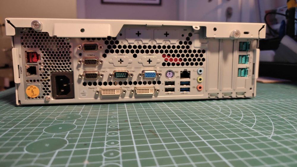 Komputer Wincor Nixdorf Beetle /M-III 8GB RAM, 500GB HDD, G1820