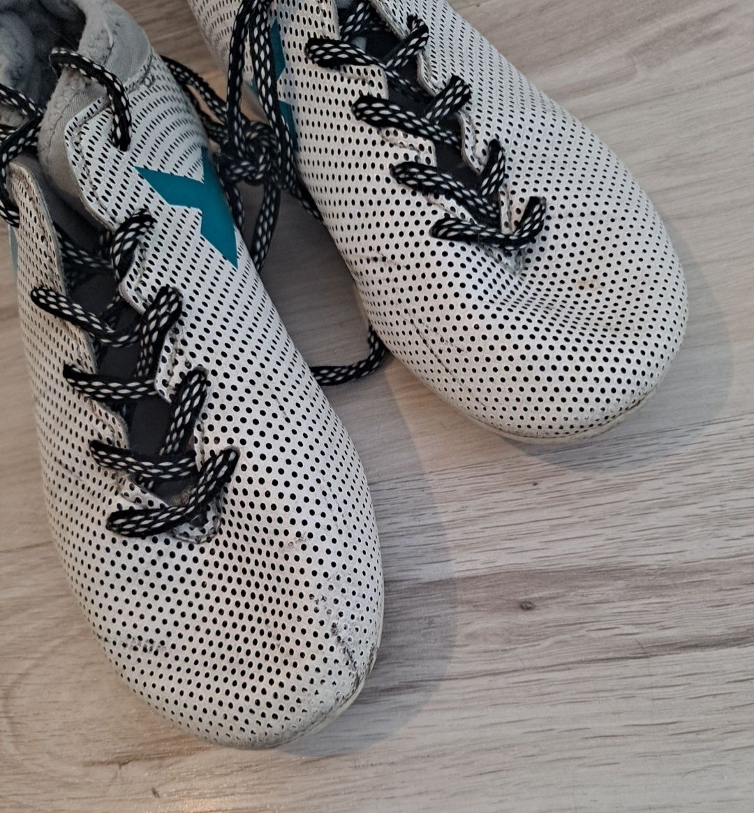 Buty sportowe korki Adidas obuwie chłopięce