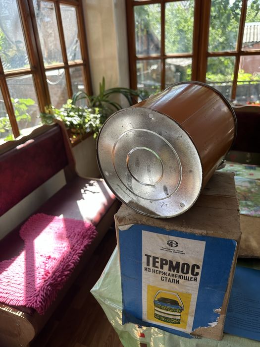 Продам термос НОВЫЙ нержавейка 3 л.