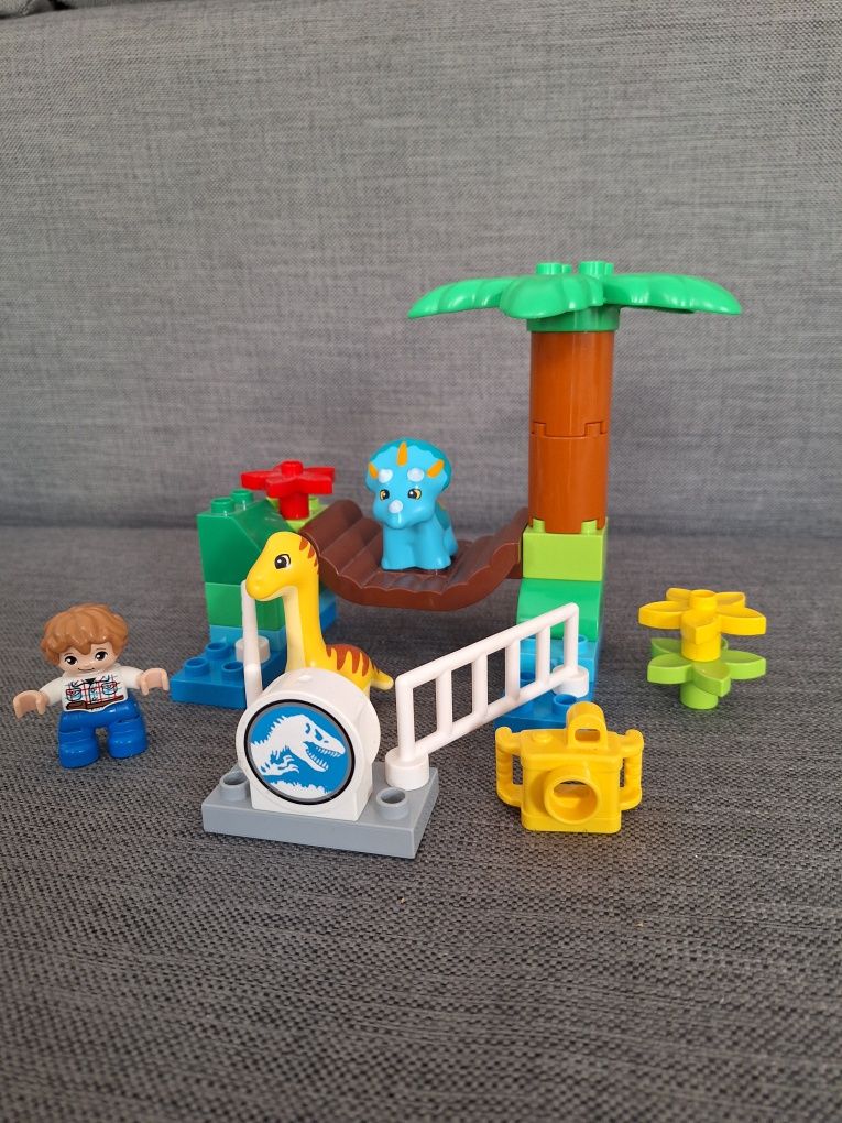 LEGO Duplo Jurrasic World MiniZoo Łagodne Olbrzymy 10879