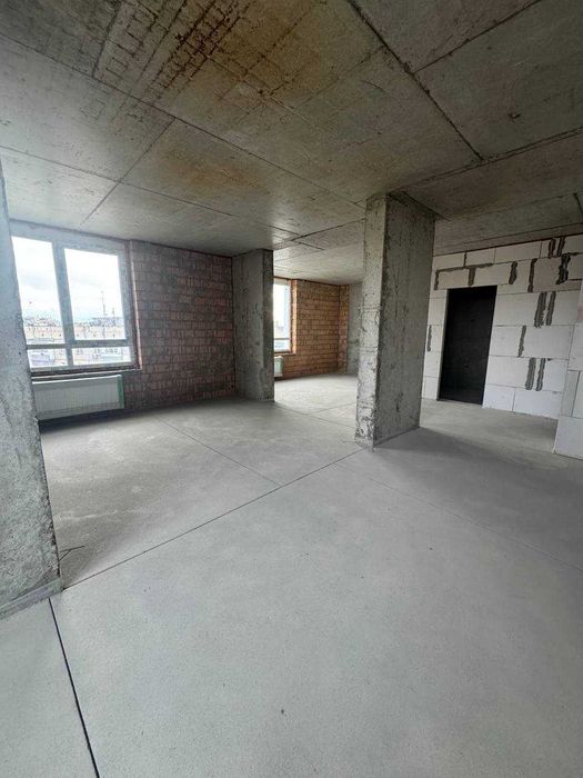 Продам 2-комн. квартиру в НОВОМ доме ЖК "Сан Сити" /Крымский Бульвар