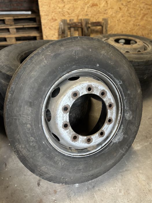 Шина з диском запаска 315/70/22.5