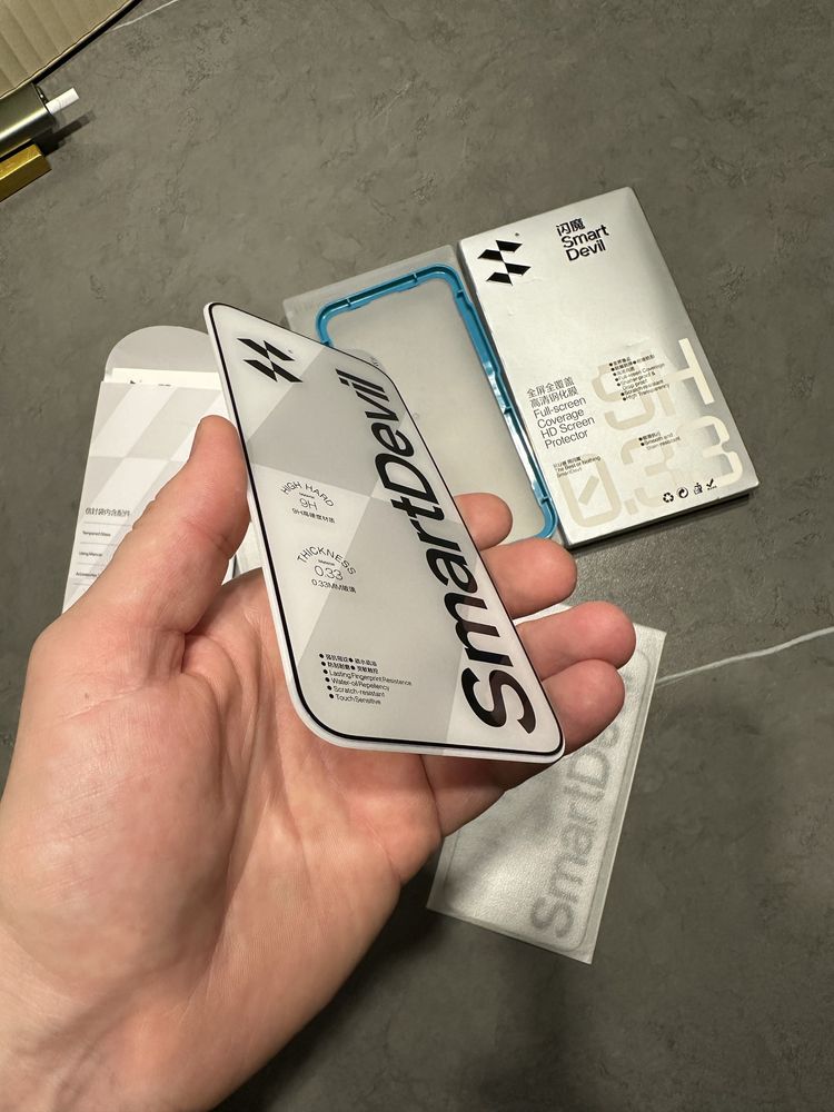 Защитное стекло на экран 2шт iphone 15 pro max