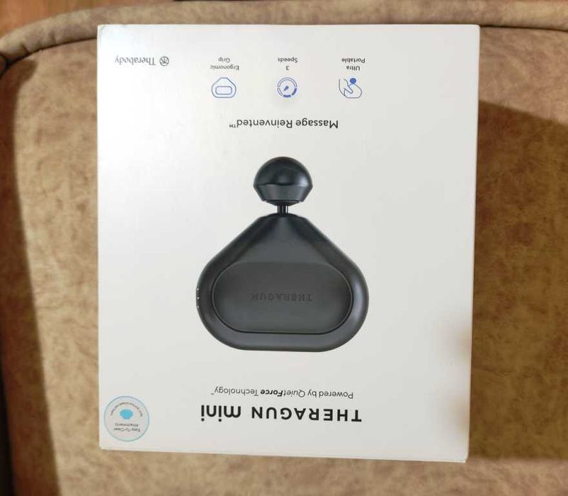 Масажер перкусійний Theragun Mini G4 Black