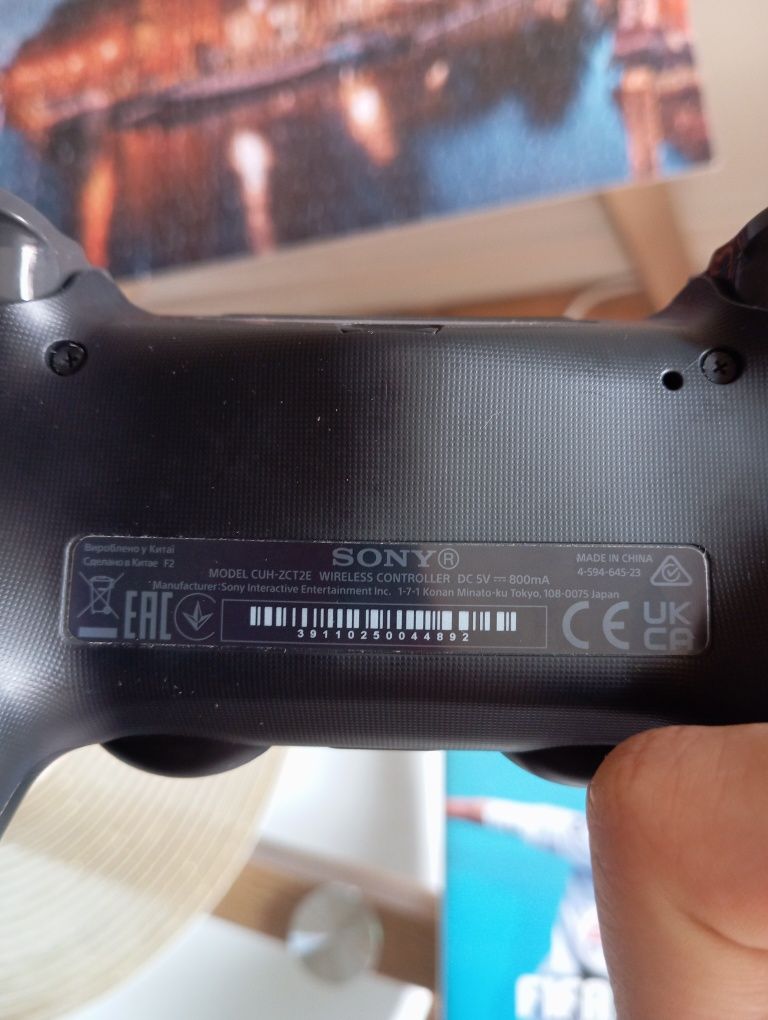 Comando PS4 Dualshock 4 wireless controller + jogo de oferta (Fifa 19)