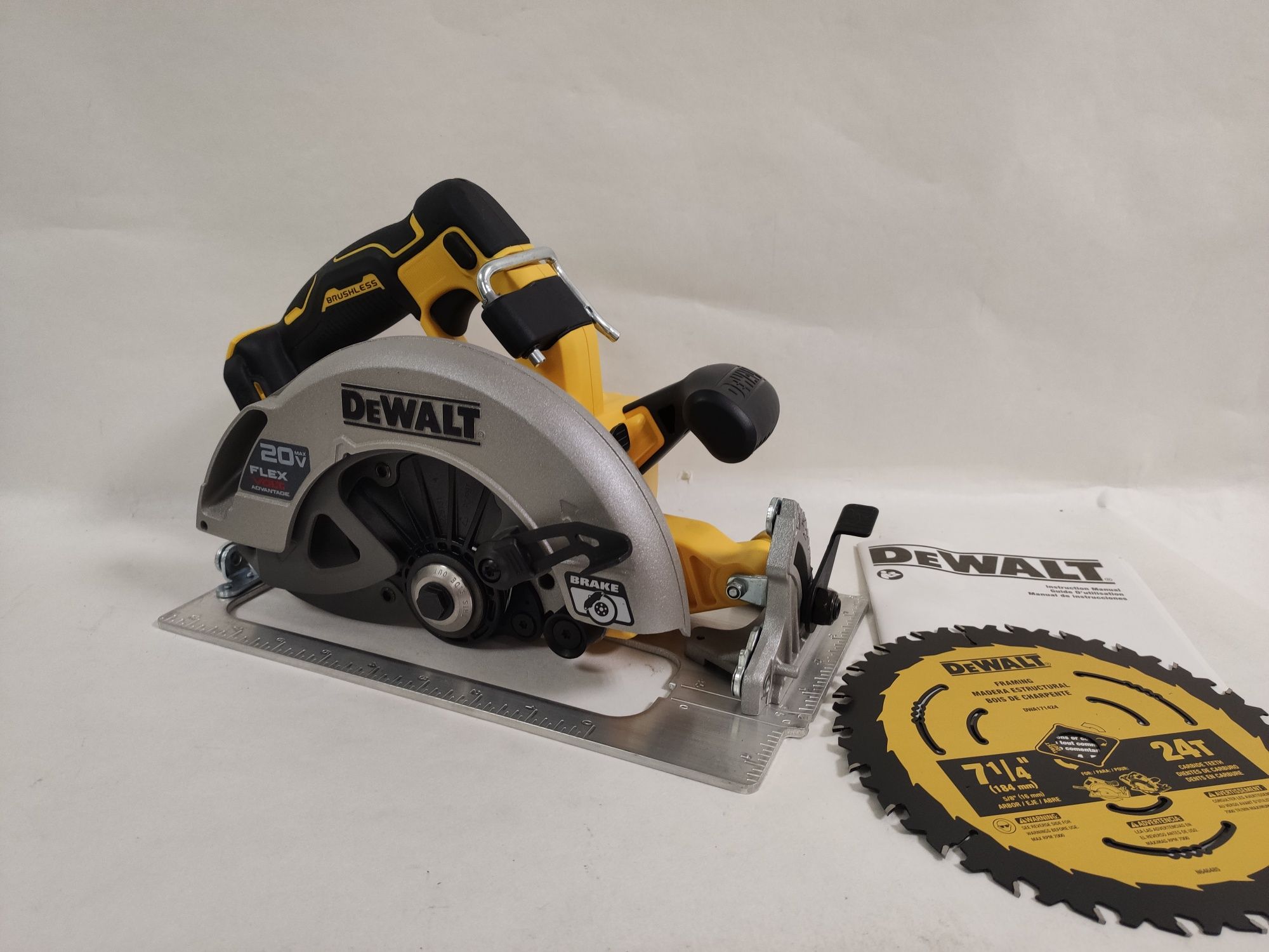 Безщіткова дискова пила DeWALT DCS573b 20Vmax Flexvolt ADVANTAGE