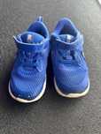 Adidasy markowe Nike i Adidas dziecięce w rozmiarze 27 2 pary