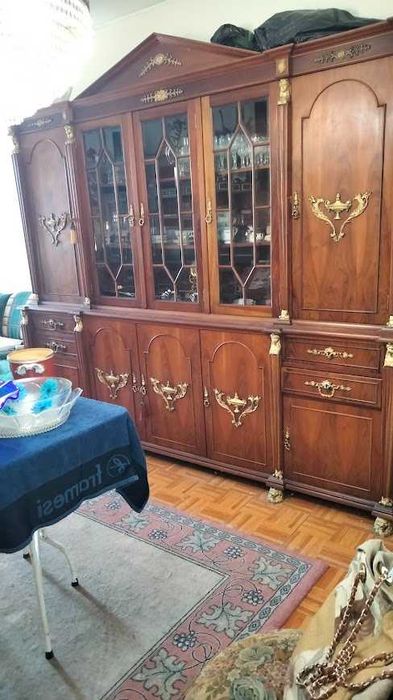 Móvel de sala estilo Império