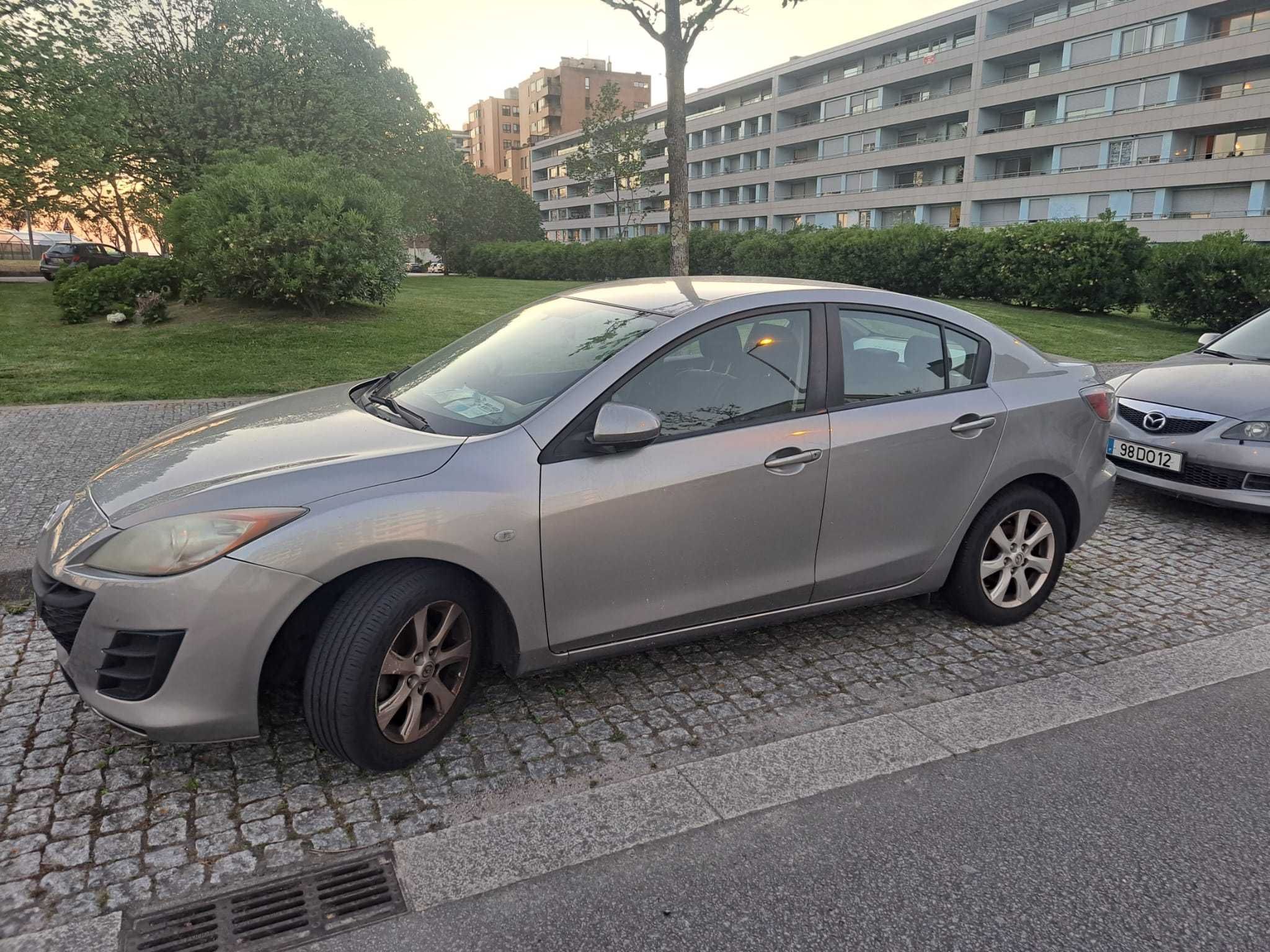 Mazda 3 1.6 MZ.CD CS Sport Plus | 110cv | 2009 | Cinza Metalizado