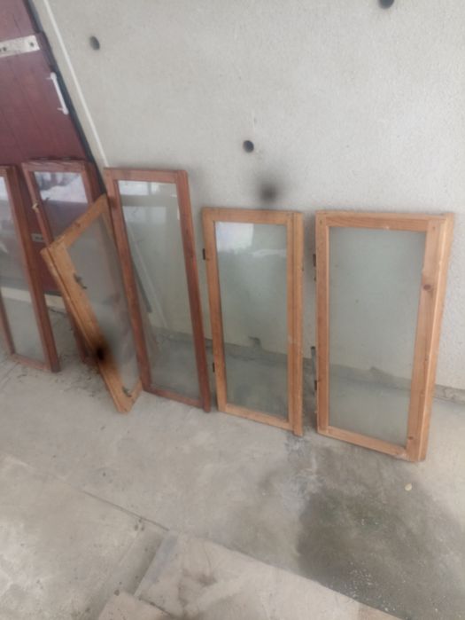 Рамки віконні зі склом різних розмірів