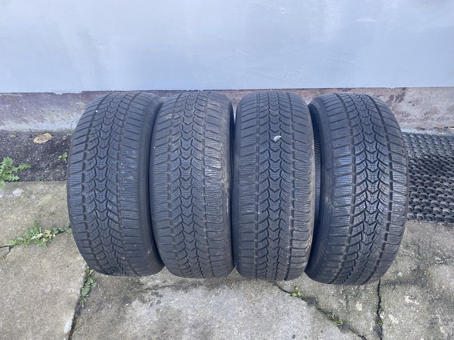 Opony zimowe Dębica FRIGO HP2 225/55 r17 prawie nowe