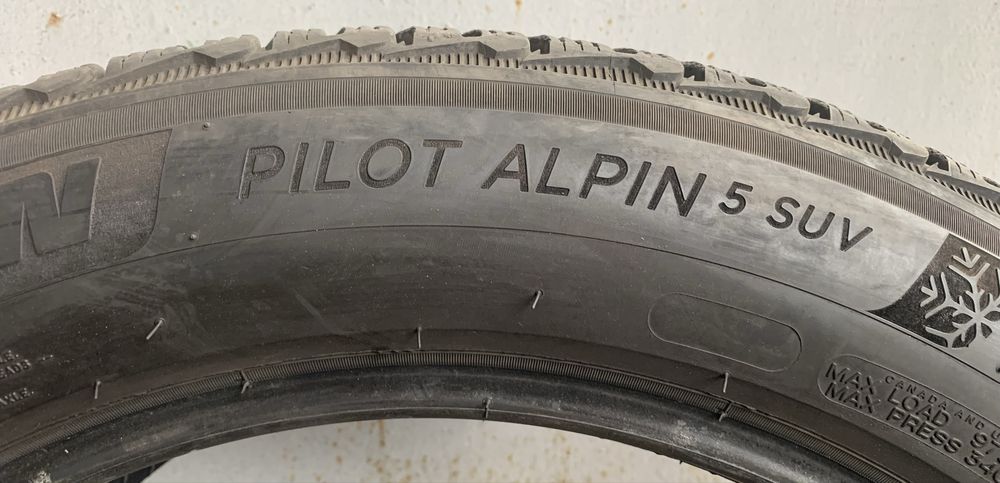 Michelin Pilot Alpin 5 SUV 255/50 R19
