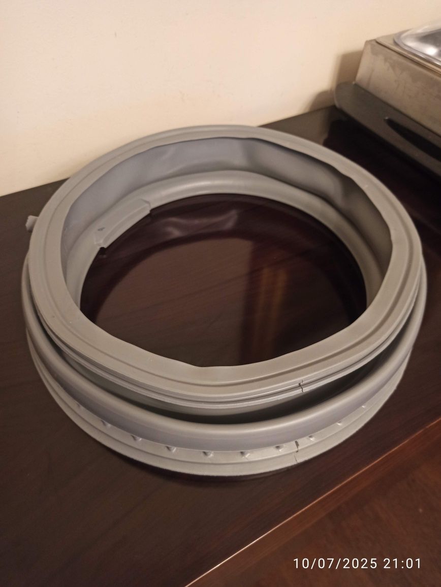 Borracha nova da porta da máquina de lavar roupa Bosch .