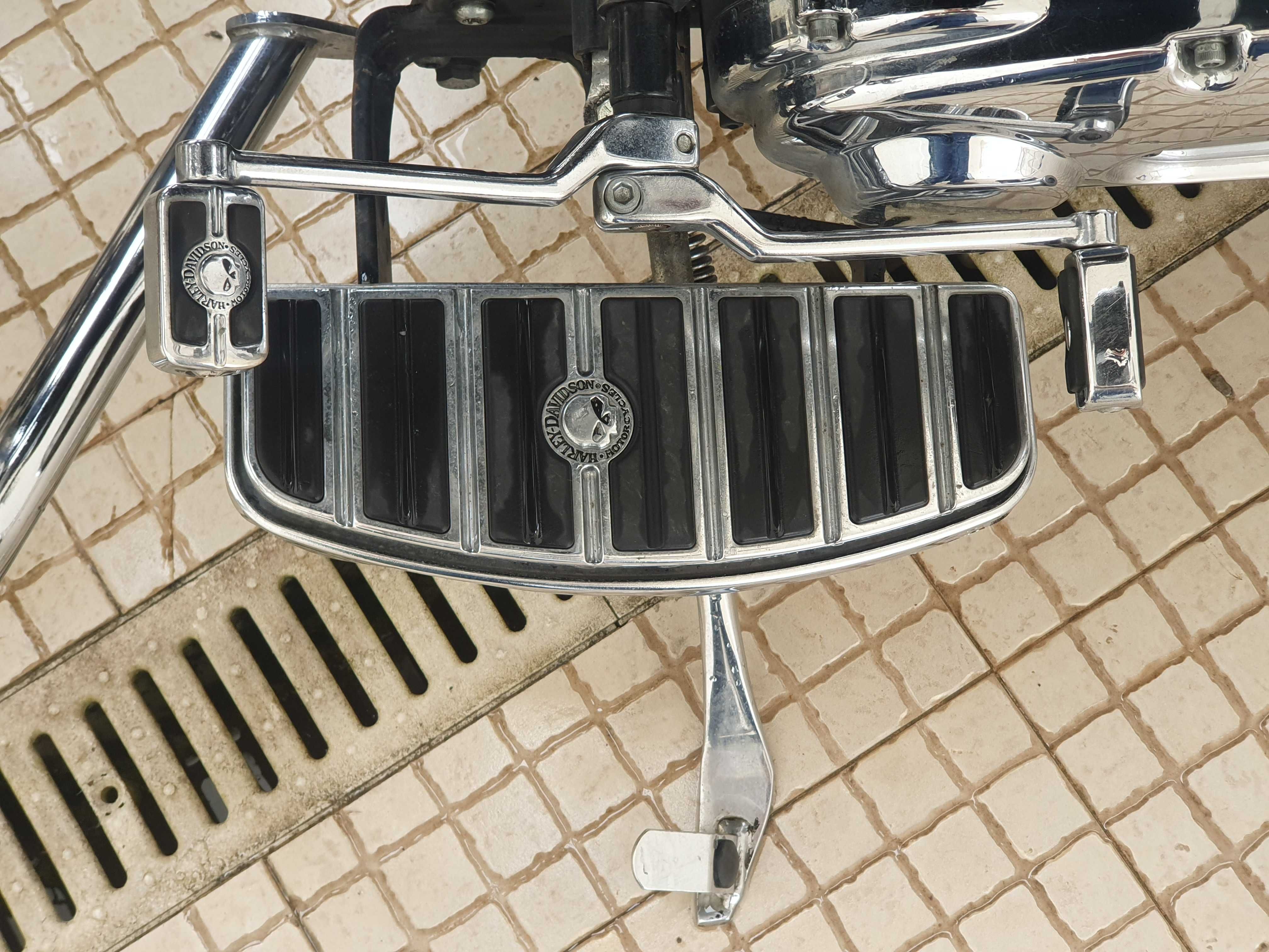 Harley Davison Softail Heritage edição especial 100º Anniversário