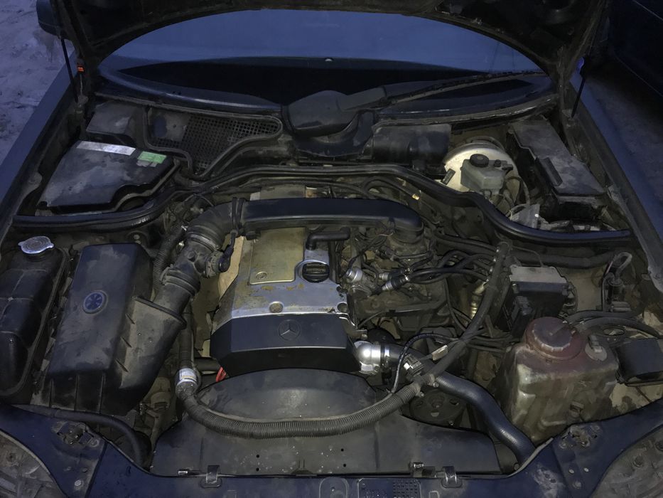 Продаю Мерседес Е200