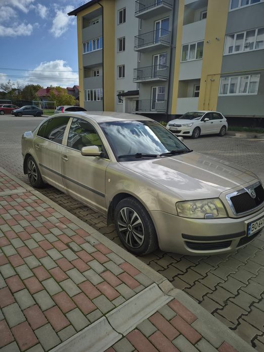 Skoda.  superb..