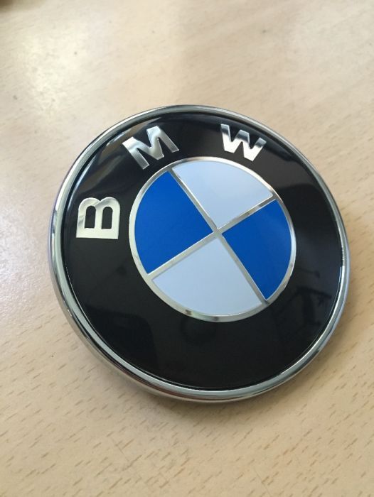 Эмблема значок BMW 82мм./78мм./74мм.