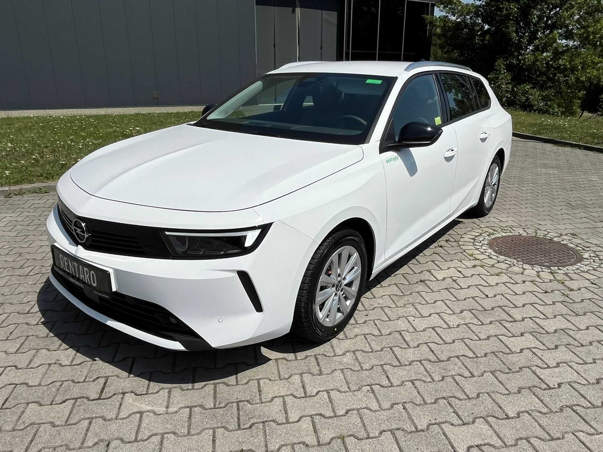 Wypożyczalnia Opel Astra L 2024 Wynajem długoterminowy  **Rentaro**