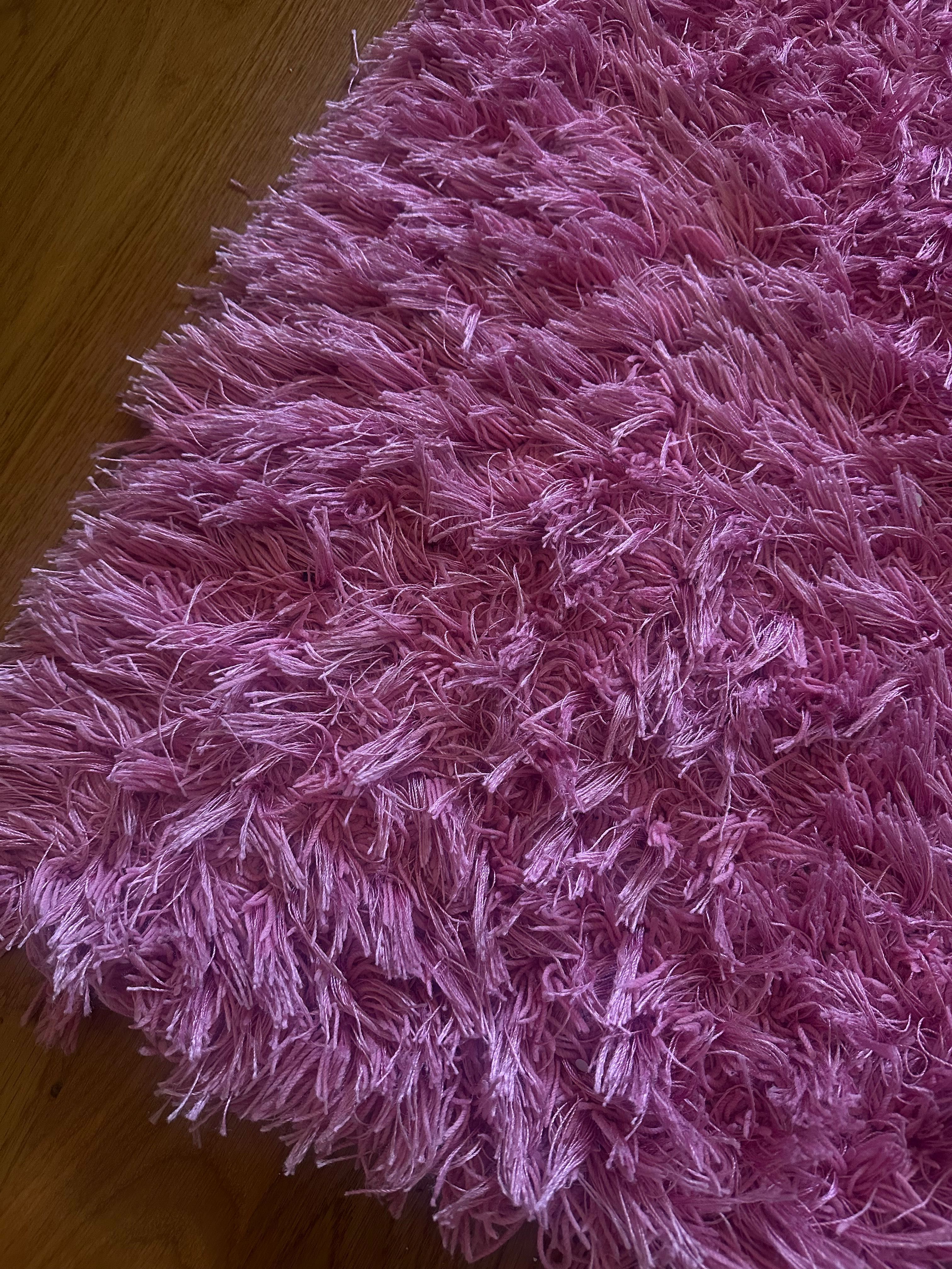 Carpete Rosa Pelo