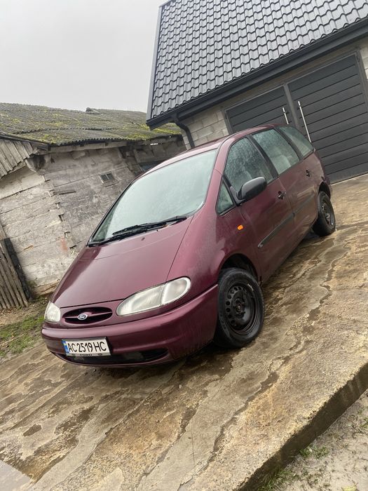 Продам сімейне авто на повному ходу