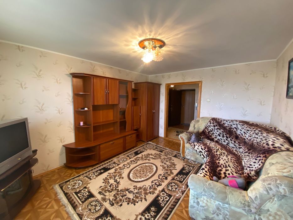 Продаж 2к/кв з додатковою кімнатою на мансарді в центрі міста (л1)