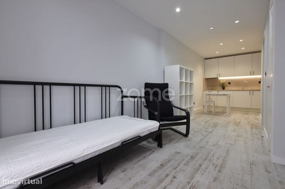 Apartamento T0, Sesimbra - Santiago