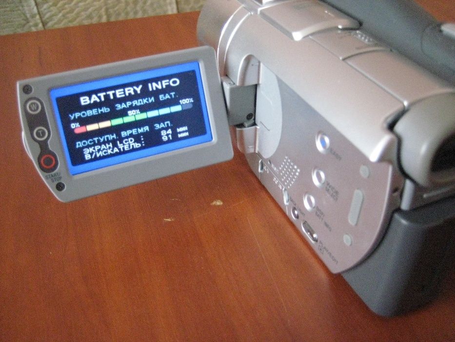 Продам видео камеру Sony-DVD405E