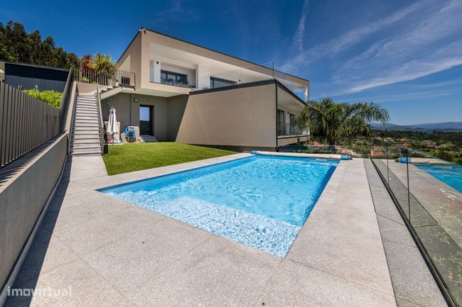 Moradia de Luxo a 20m de Braga