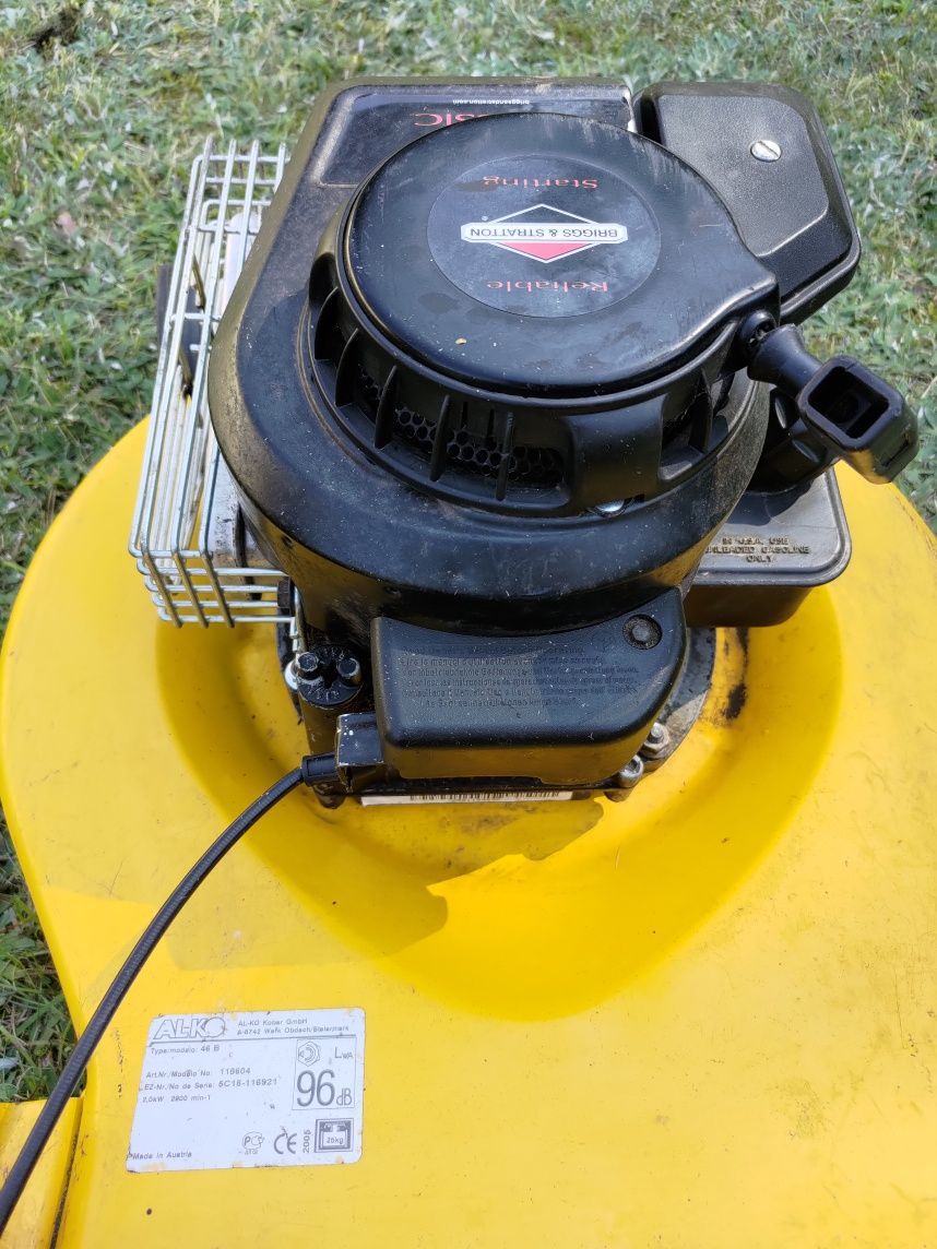 Austriacka kosiarka spalinowa z silnikiem briggs & stratton