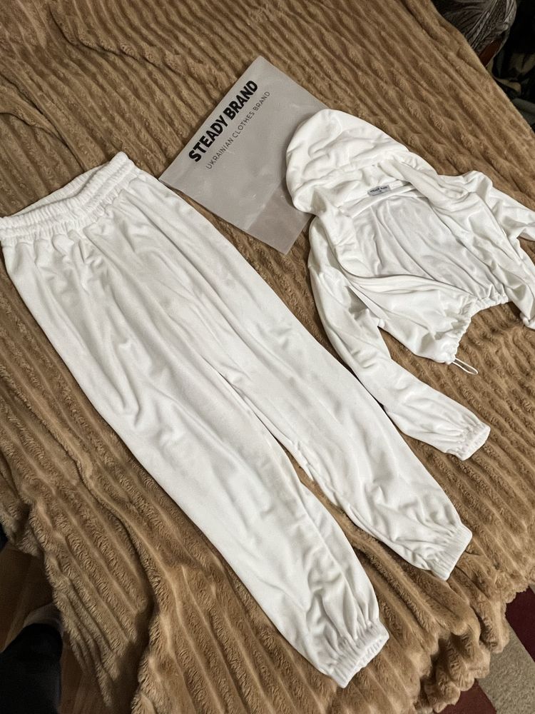 Велюровий костюм Steady brand