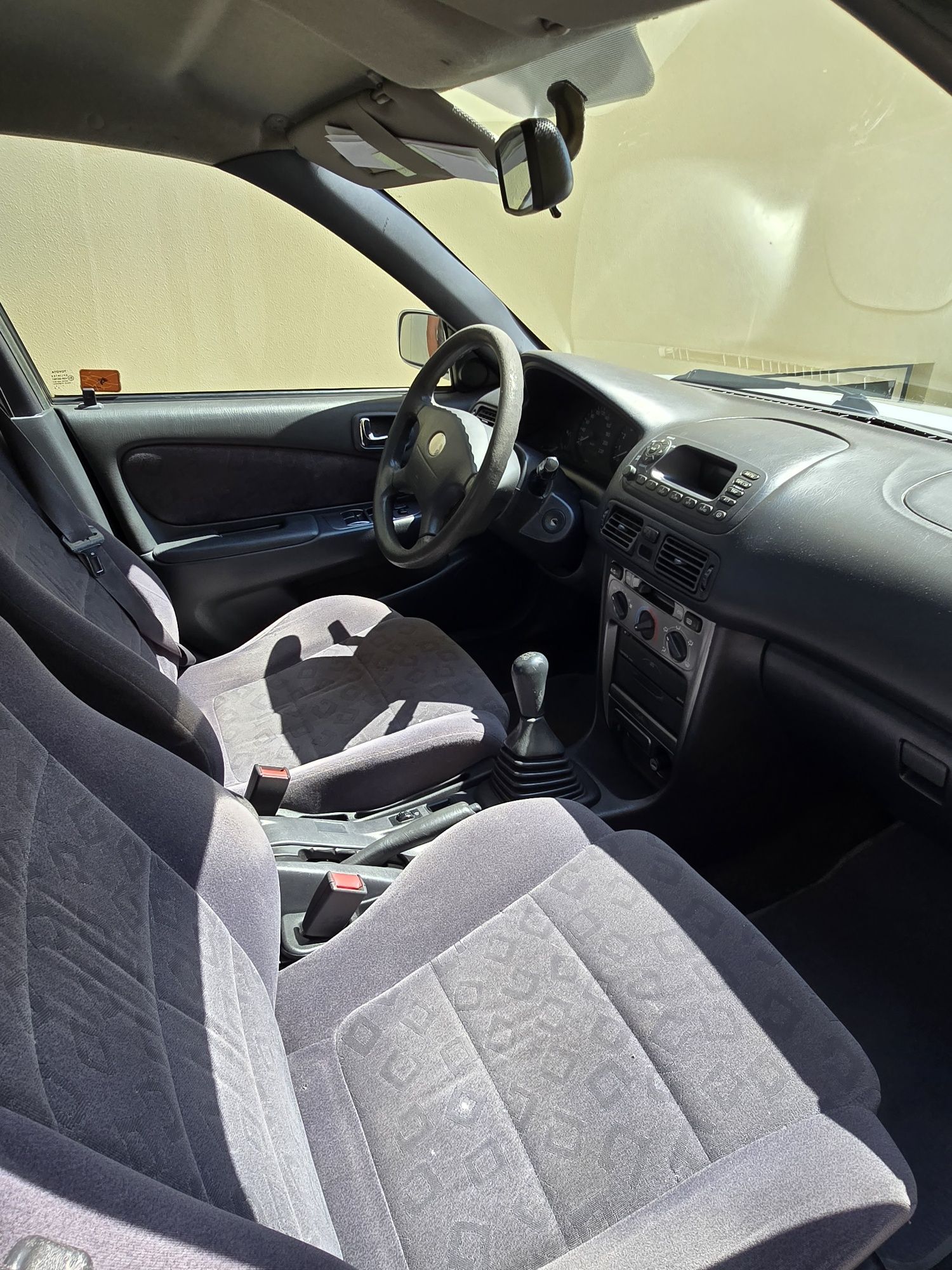 Toyota corolla sol 2001